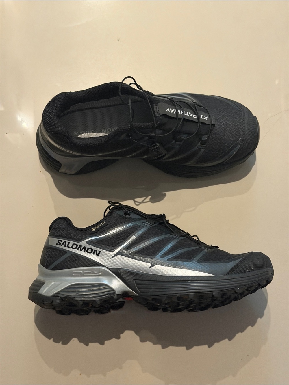 Salomon unisex Trail Running Shoes - Black & Silver Pathway Goretex